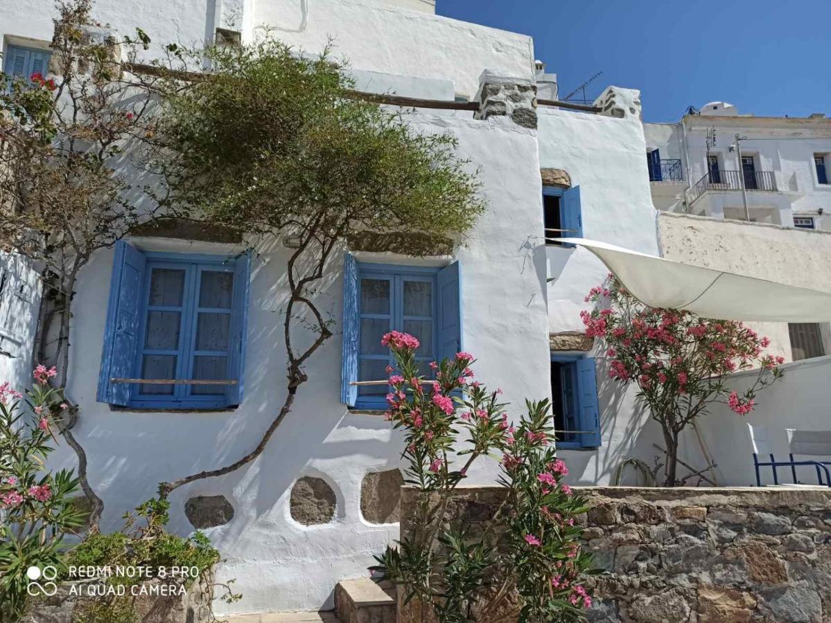 Vila Traditional Stone House With Breathtaking View Serifos Town Exteriér fotografie